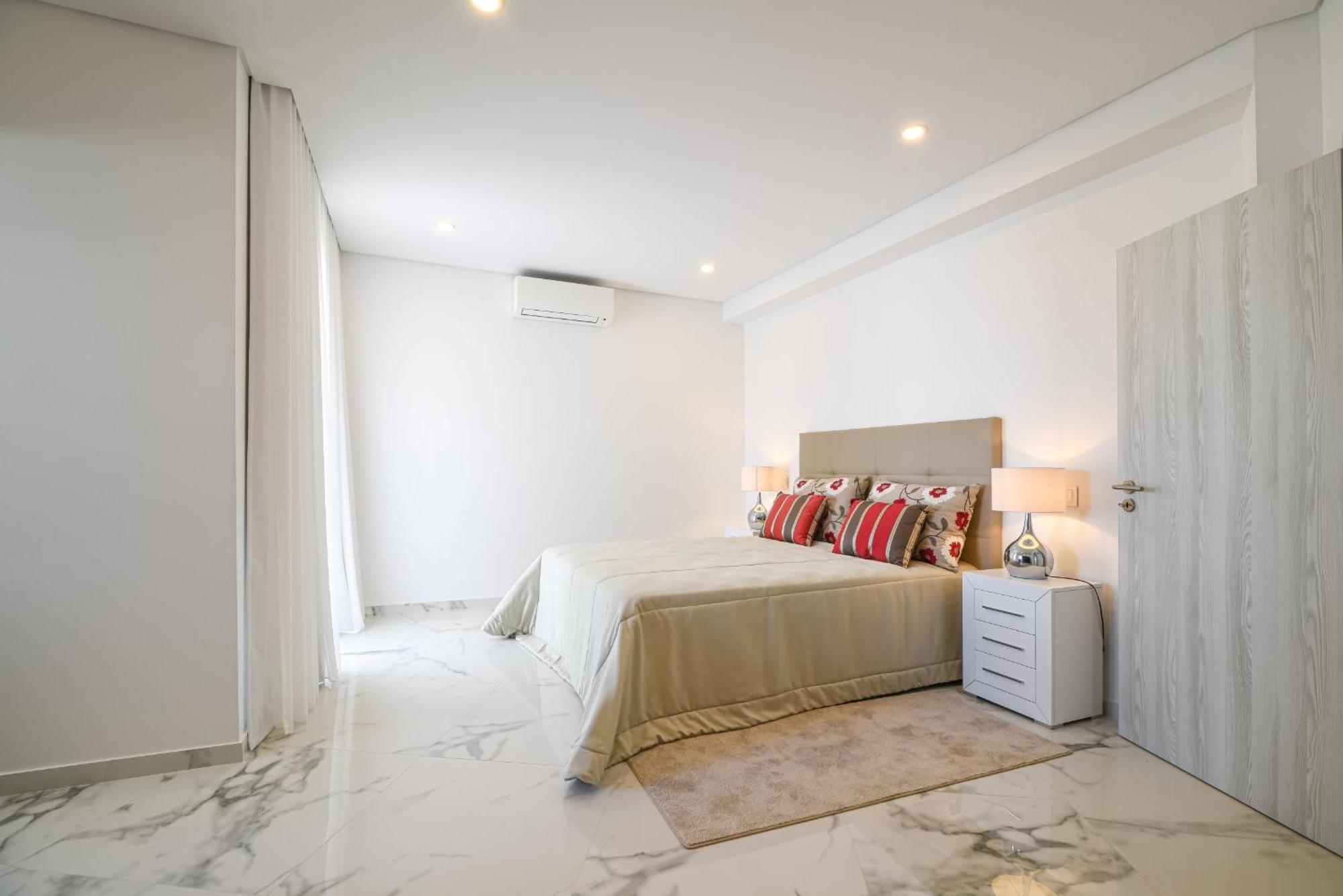 פורטימאו The Penthouse In Praia Da Rocha מראה חיצוני תמונה