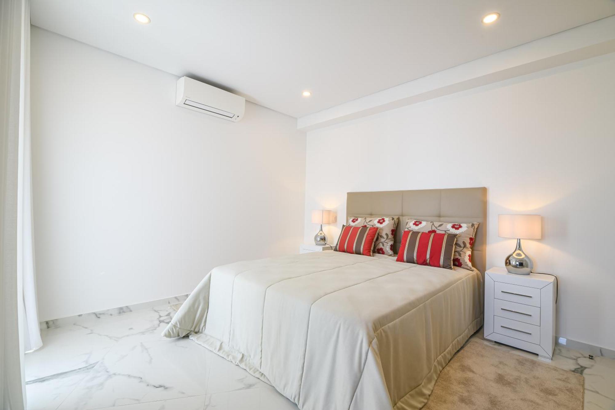פורטימאו The Penthouse In Praia Da Rocha מראה חיצוני תמונה